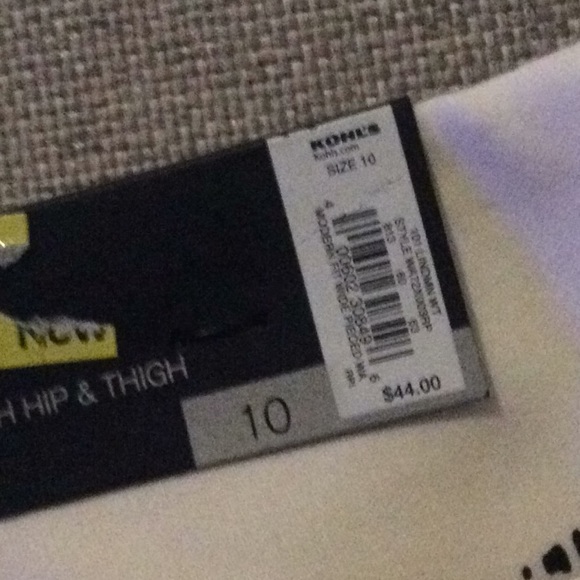 Capris - Picture 3 of 3